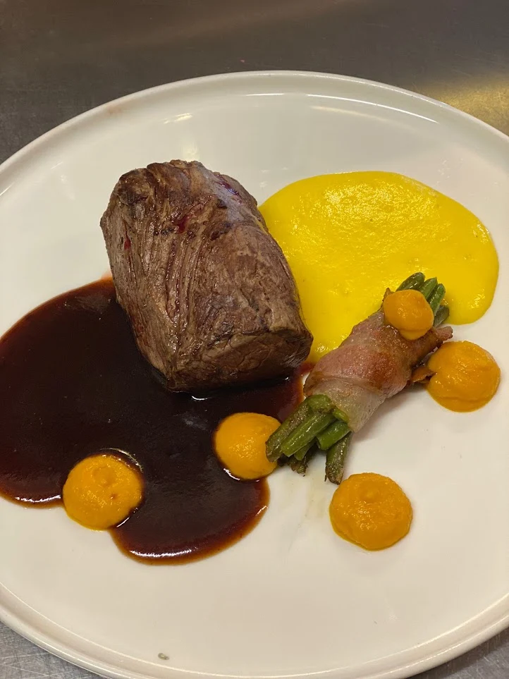 Piatto di carne di Civico 27 Novara
